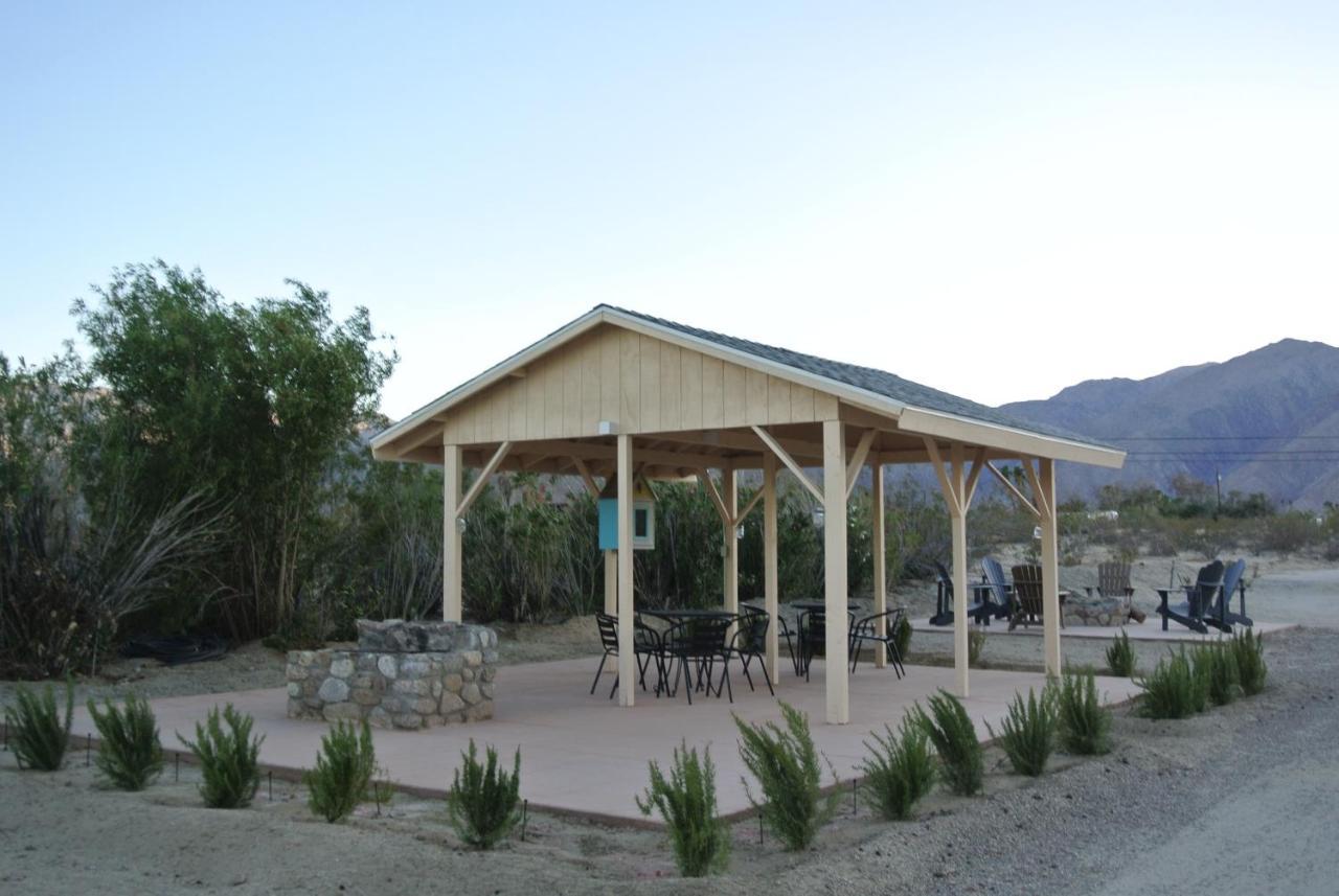 Borrego Springs Motel Экстерьер фото