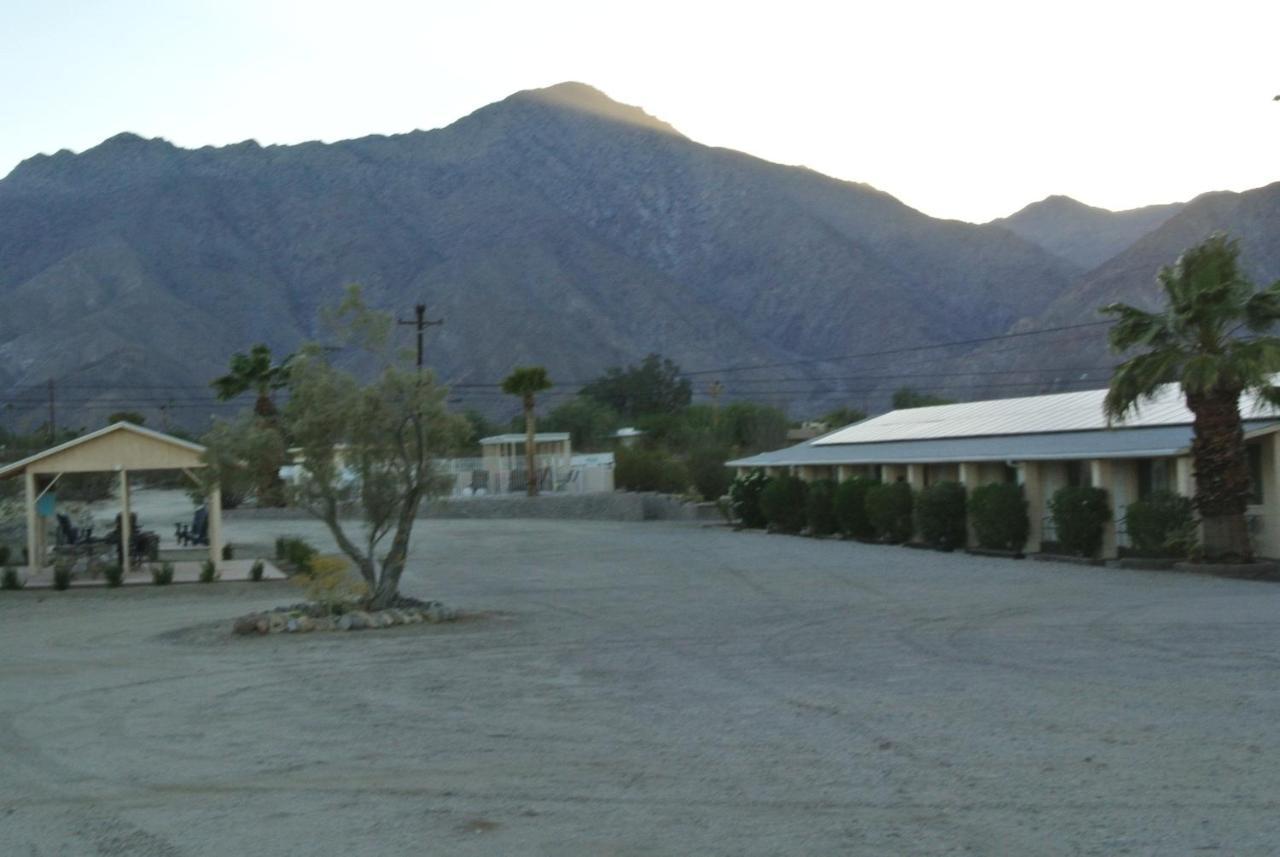 Borrego Springs Motel Экстерьер фото